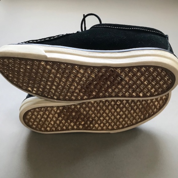 VANS - Picture 4 of 4